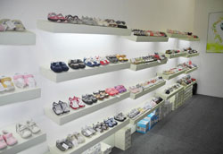 娜拉寶貝嬰兒鞋 時尚和經(jīng)典的完美結(jié)合