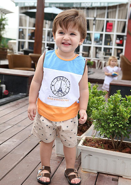 摩可拿時(shí)尚2013男童新款套裝