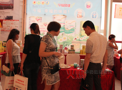 今福貝健輔食再次亮相火爆網(wǎng)大講堂合肥站