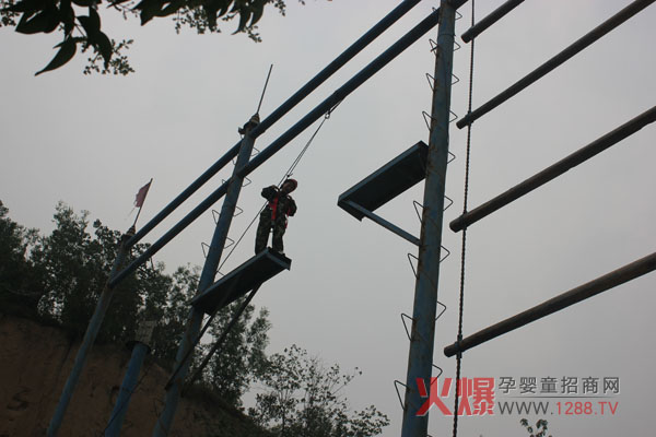 �ж��F����ի@���L