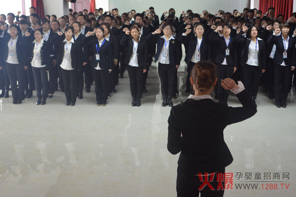 �𱬾W(w��ng)�F(tu��n)�