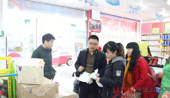 ǧ�˰ّB(t��i)�ۡ�һ��V ��������һ�N��һ��Vϵ���װl(f��)