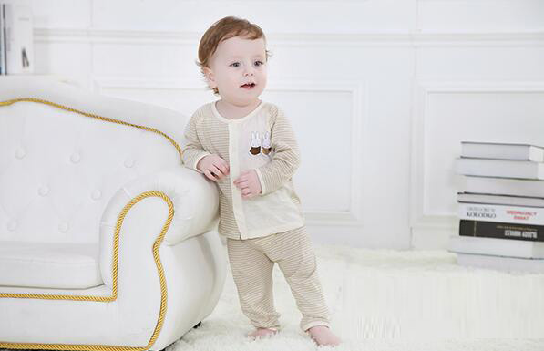 ������yinge����2015�����¿��g�l�L�䌦�����b0