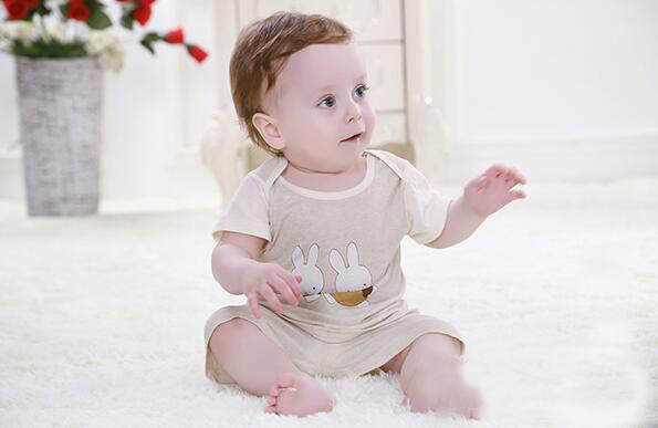 ������yinge��(n��i)��2015�����¿�ײɫ���������b0