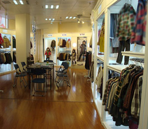 ������ͯ�b��(zhu��n)�u(m��i)