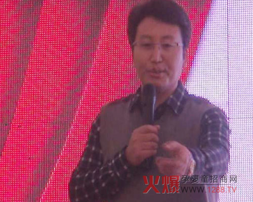 ���������򼯈F(tu��n)������v����ͯ�ИI(y��)��ǰ��ʮ��