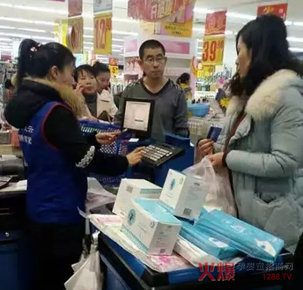 ʮ���ЋD�ł��I�����N���^�|��ʮ�½Y(ji��)�����Ʒ�ơ������Z�������M(j��n)��ĸ������