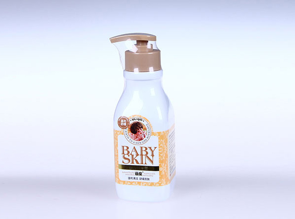 麗親嬰兒沐浴露.jpg 麗親嬰兒沐浴露.jpg
