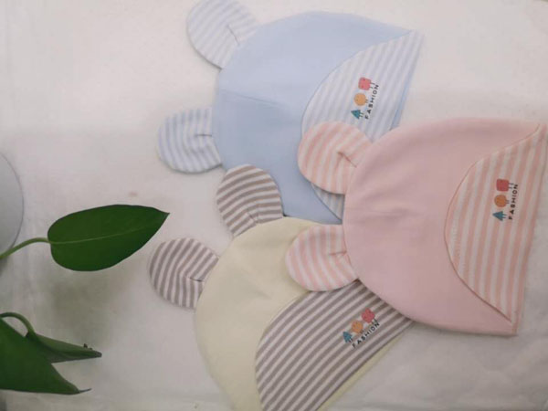 澤玉佳兒單層拼接胎帽.jpg 澤玉佳兒單層拼接胎帽.jpg