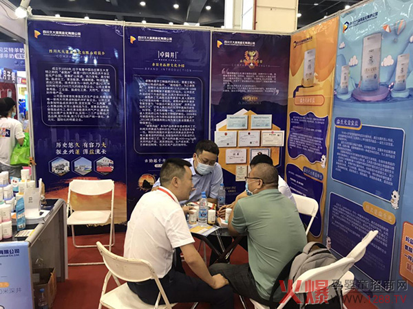 �v����׿Ͳ������Ԫ�}���ǽ��������R��ĸ���Ј�ȫ�հף�����ʳƷ���L����