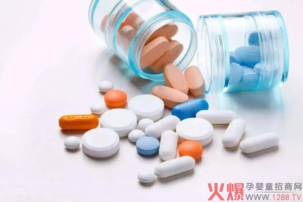 Louver�R���m������؛|�^(gu��)�꺦�º��ӷeʳ���W(xu��)��(hu��)�@�����p�ɑ�(y��ng)��(du��)