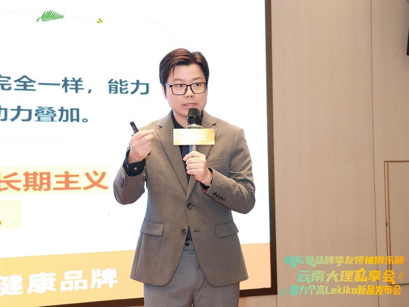 �~����&����(g��)�߅����𣺏�һ���Д�����һ��(g��)���ڱ��Ј������(y��n)�C�ķ���