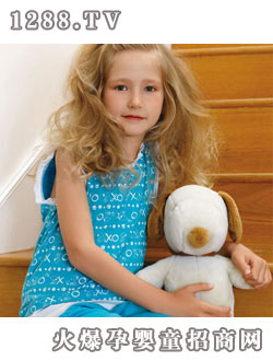 Snoopy��(n��i)���{(l��n)ɫ