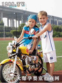 �옷���A��ɫ�\���b