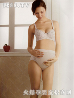 �Є���yunf��ɫ�������b