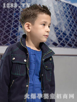 �����ƃ���ɫ���b