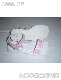 ǧ���ɫ�r(sh��)�з�ɫ��Ь