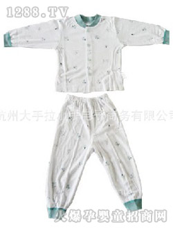 哆啦小貝yinge開胸套