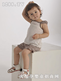 ��(��i)�ь���ɫ���b