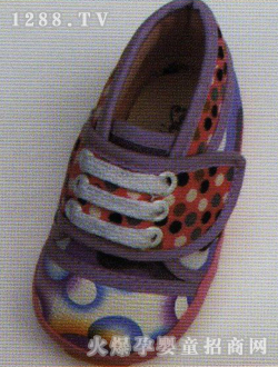 ؐ������ɫ�냺Ь