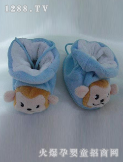 Ĭ˼��ɭ��ͨС��yingeЬ