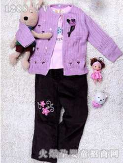 �W����ɫ�L(zh��ng)�䃺ͯ���b