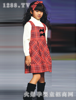 ͯԒ���¼tɫ����B��ȹ