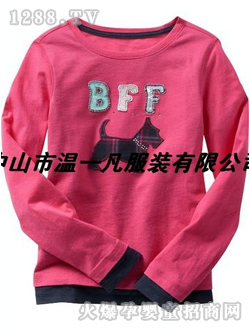 ��һ����ɫ����Ůͯ�L(zh��ng)��T��