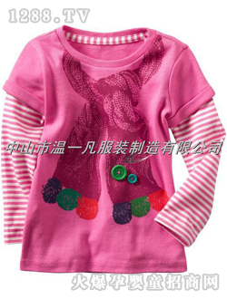 ��һ����ɫŮͯ�L(zh��ng)��T��