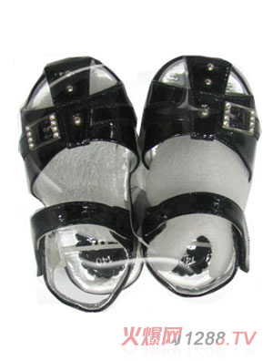 �{(l��n)���`ɯ���ܺ�ɫͯЬ