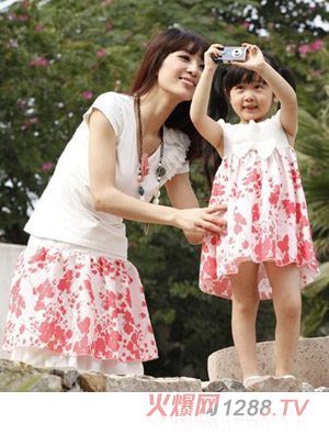 �۞��tɫ���yĸŮ�B��ȹ�H���b