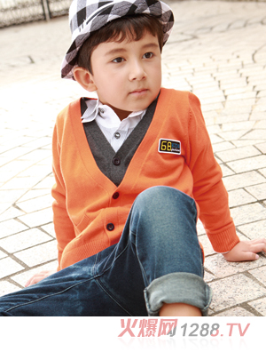 CE�r����ͯ�b��ɫ