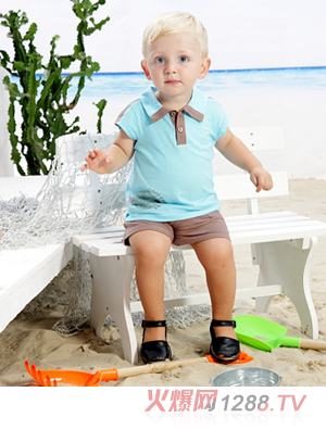 ���r��ͯ�b�\��ɫ