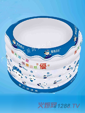 ��Ӿ���w�A�γ��Ӿ���{(l��n)ɫ