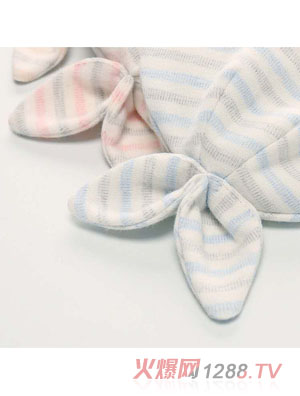 澤玉佳兒?jiǎn)螌悠唇犹ッ? width=