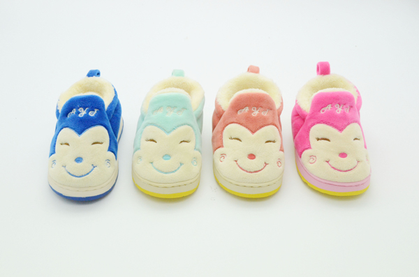 ��(��i)��ͯ������Ь